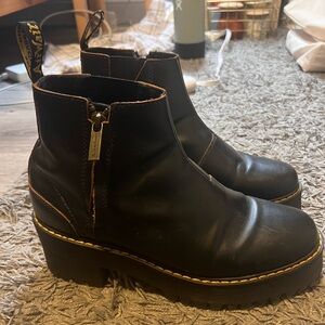 Dr. Martens Rometty boot